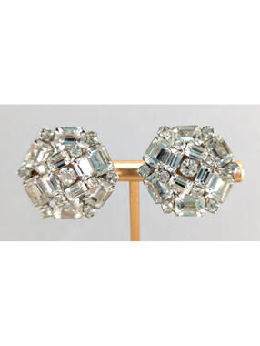Stunning Vintage Unsigned Weiss Silver Tone Clear Rhinstone Clip On Earrings